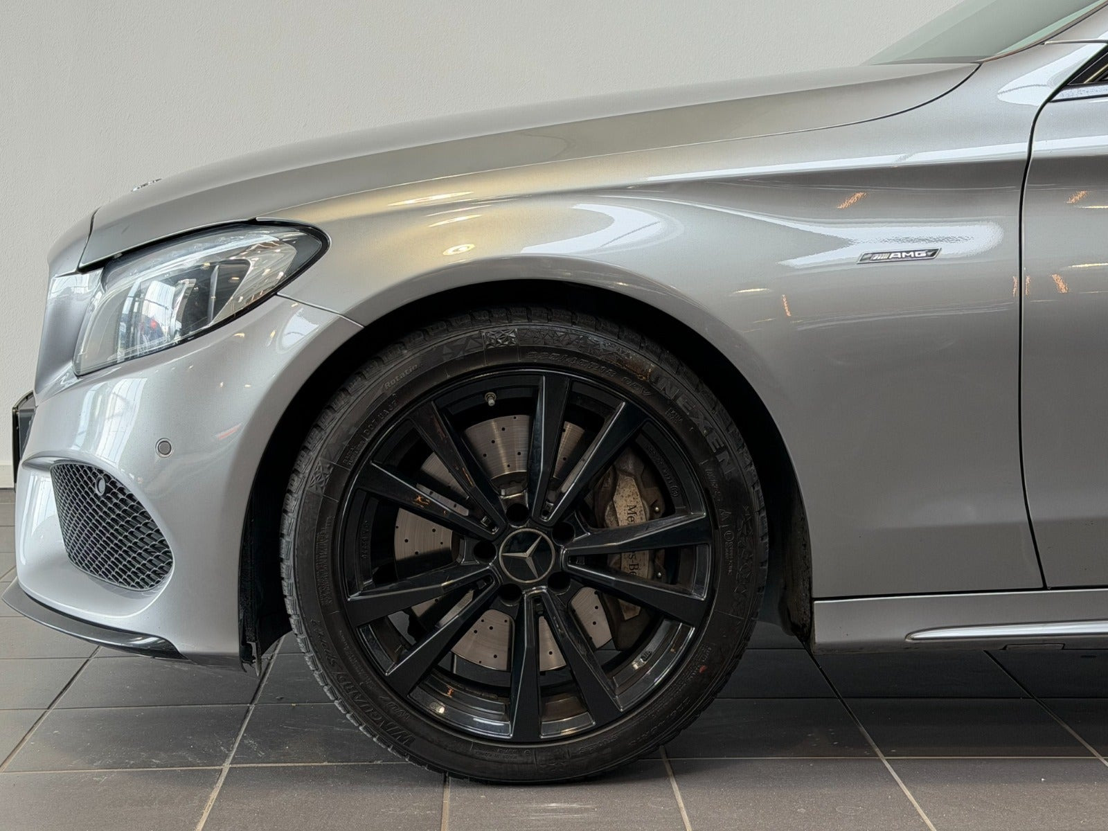 Grå Mercedes C450 fra 2016