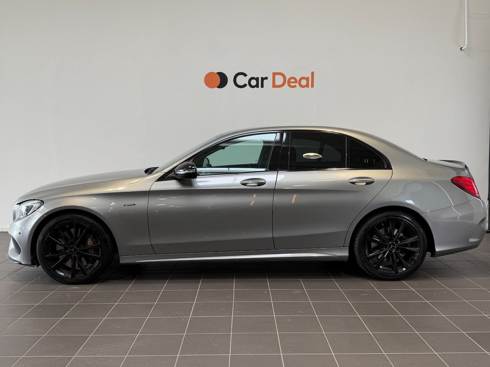 Grå Mercedes C450 fra 2016