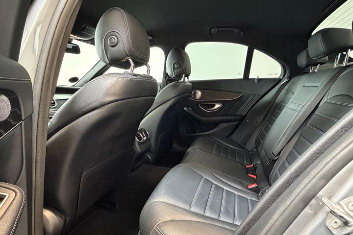 Grå Mercedes C450 fra 2016