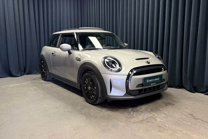 Sølv Mini Cooper fra 2023