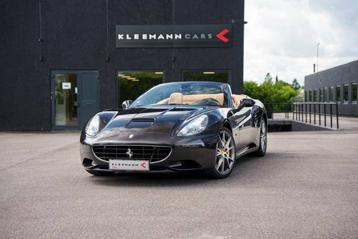 undefined Ferrari California fra 2014