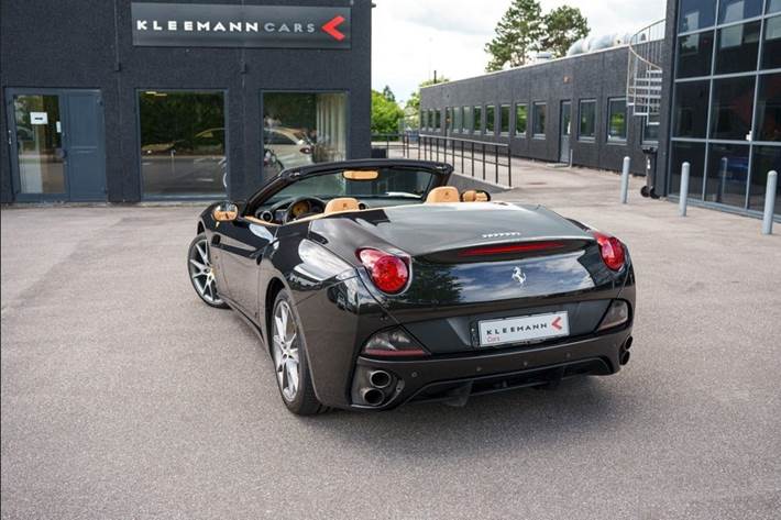 undefined Ferrari California fra 2014
