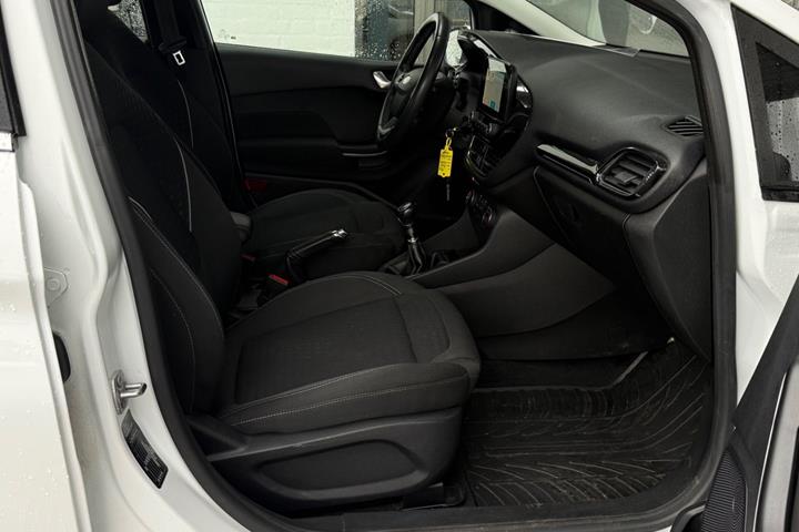 Hvid Ford Fiesta fra 2017
