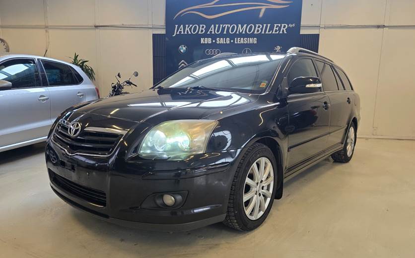 Toyota Avensis 1,8 Sol+ stc.
