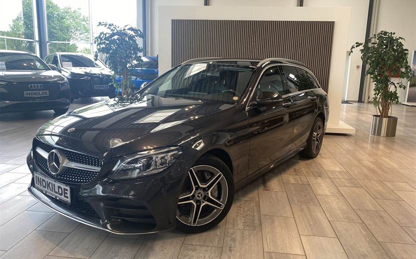 Mercedes C300 de 2,0 AMG Line stc. aut.