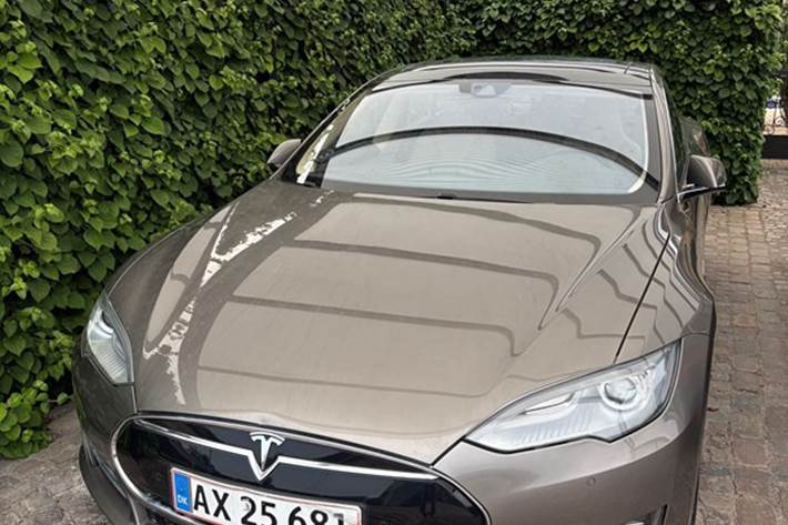 undefined Tesla Model S fra 2015