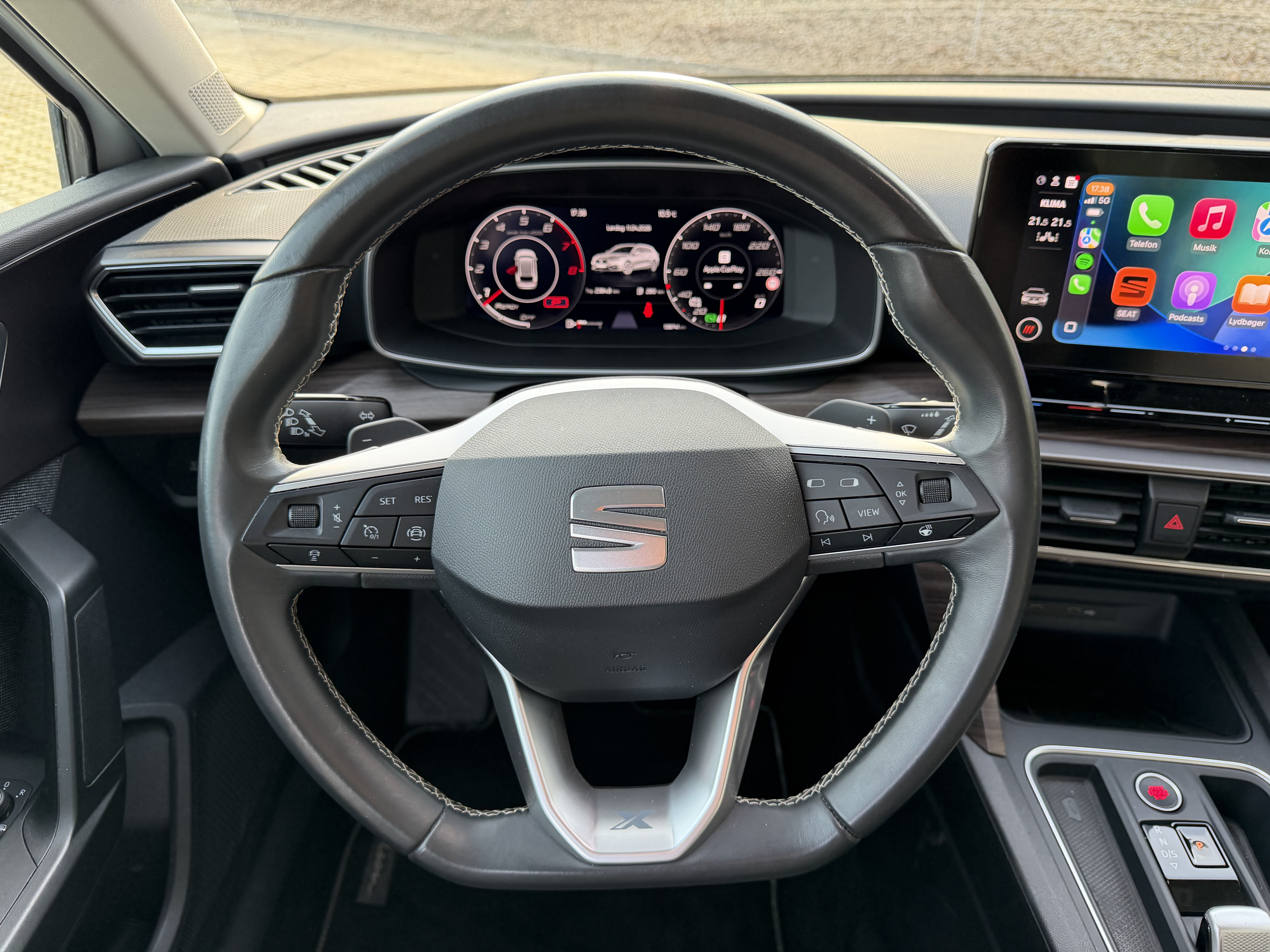 Hvid Seat Leon fra 2020