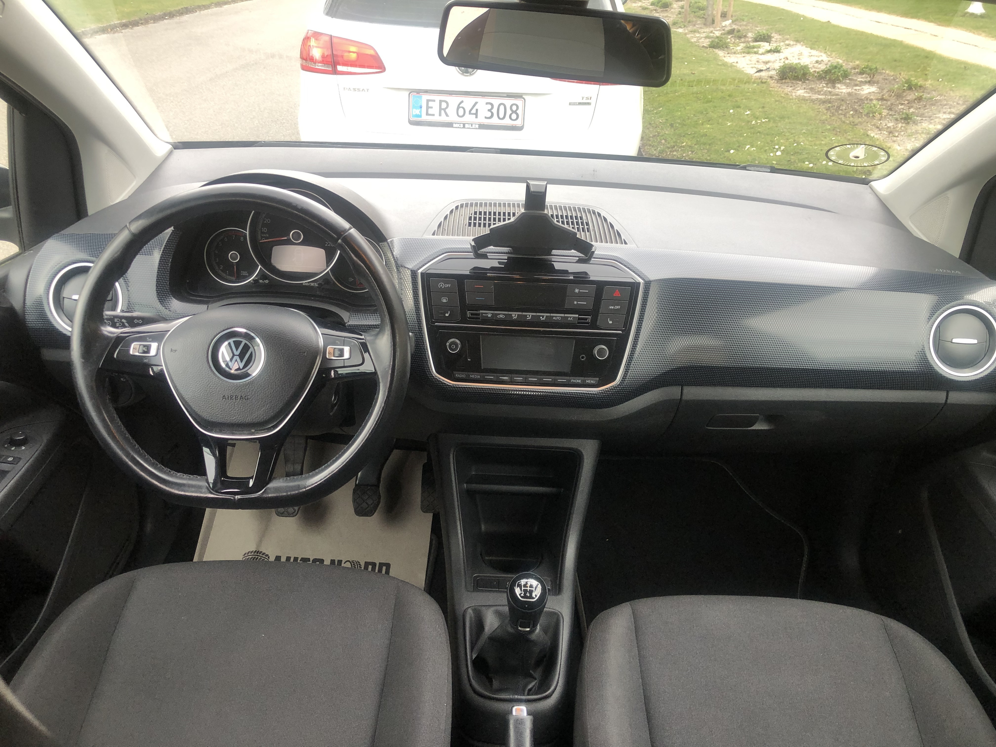 Sort VW UP! fra 2020