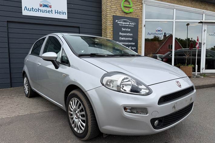 Sølv Fiat Punto fra 2018