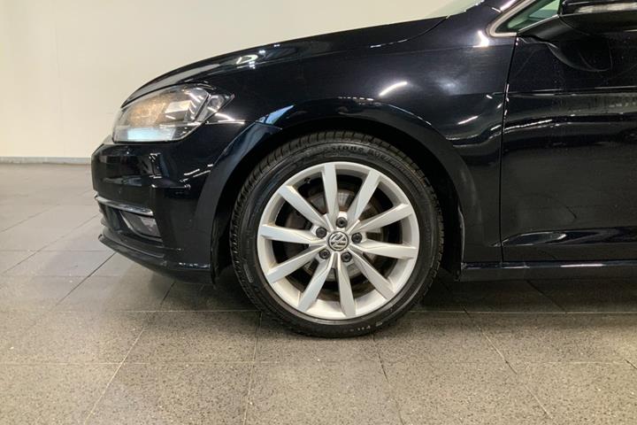 Sort VW Golf VII fra 2019