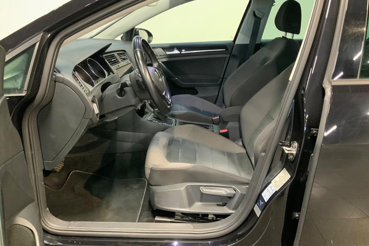 Sort VW Golf VII fra 2019