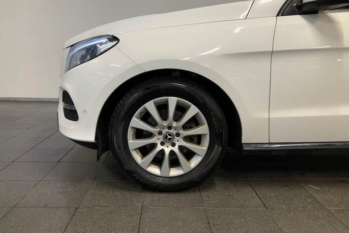 Hvid Mercedes GLE350 d fra 2017