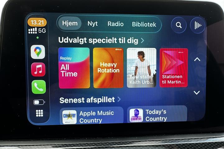 Grå Ford Kuga fra 2021