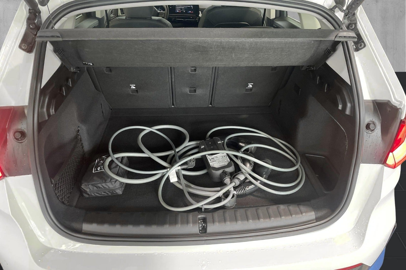 Hvid BMW iX1 fra 2023