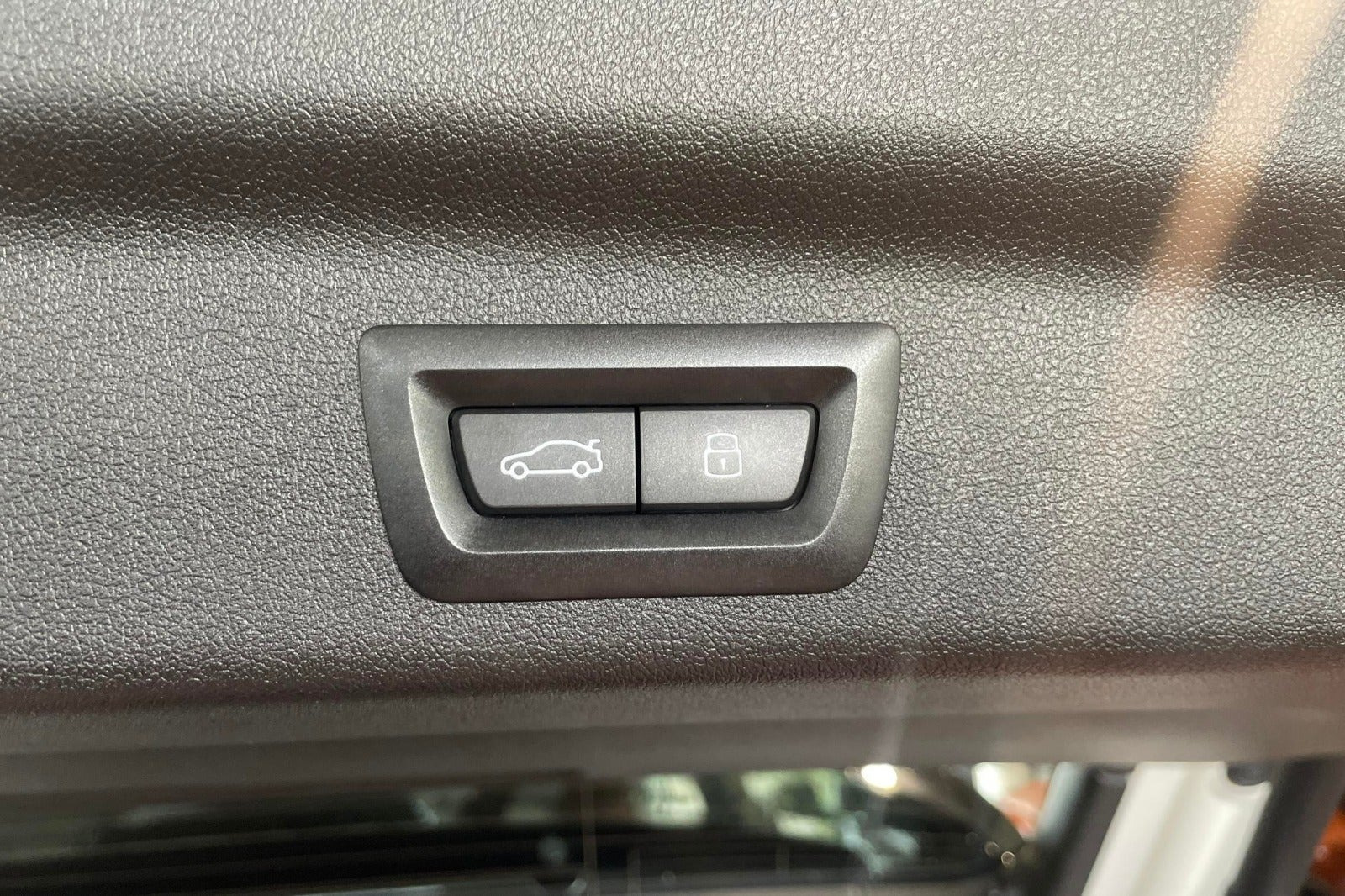 Hvid BMW iX1 fra 2023