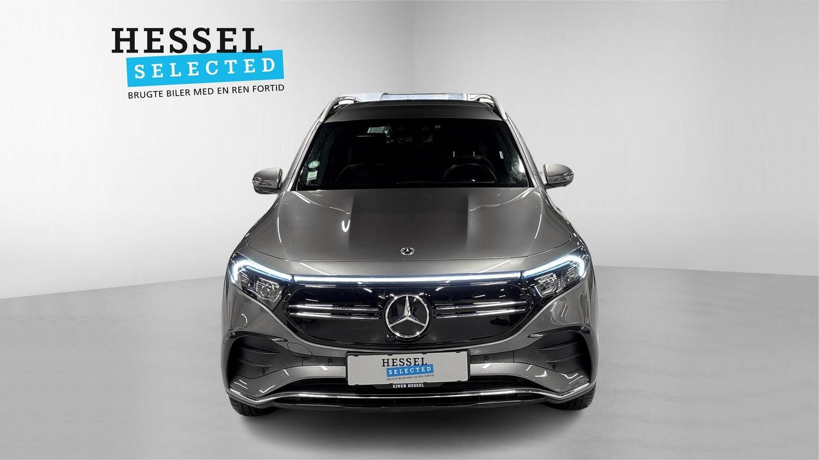 Grå Mercedes EQB350 fra 2023
