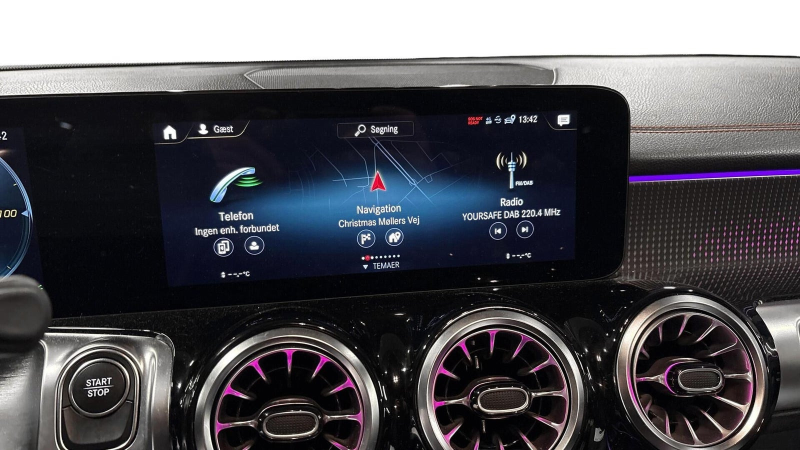 Grå Mercedes EQB350 fra 2023