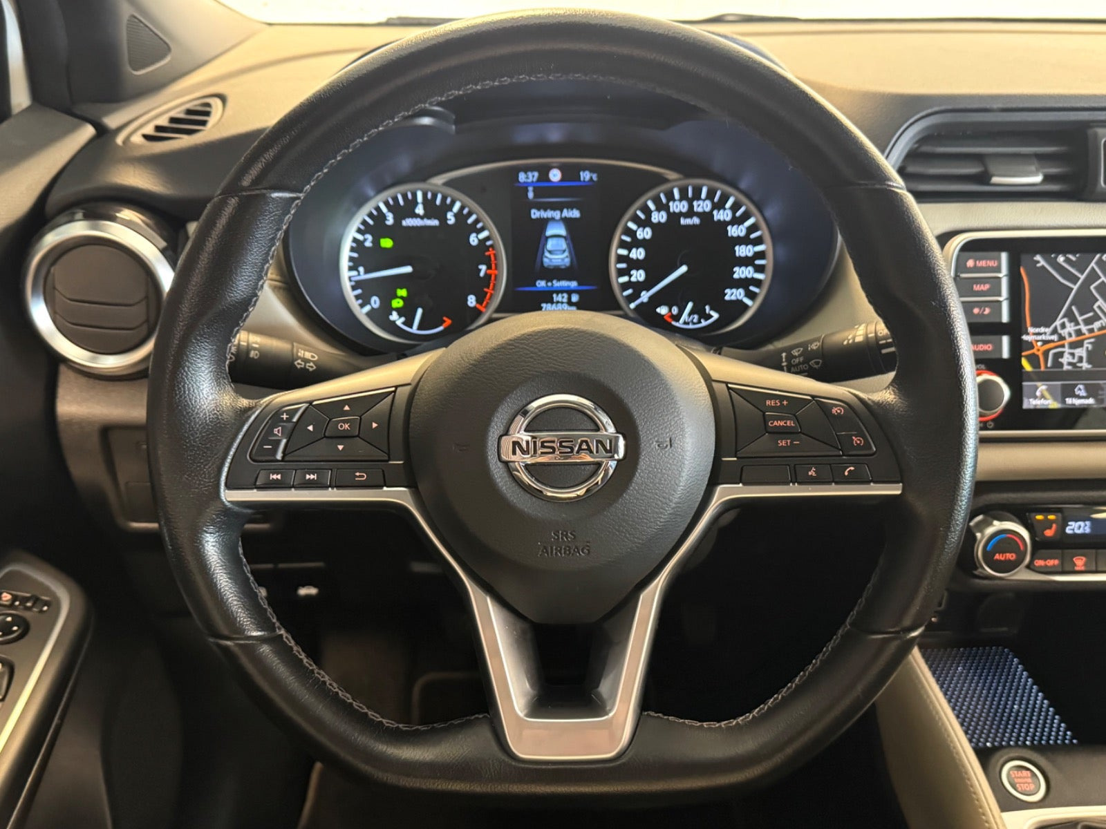 Hvid Nissan Micra fra 2020