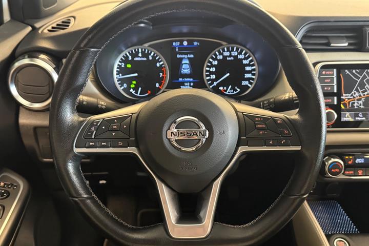 Hvid Nissan Micra fra 2020