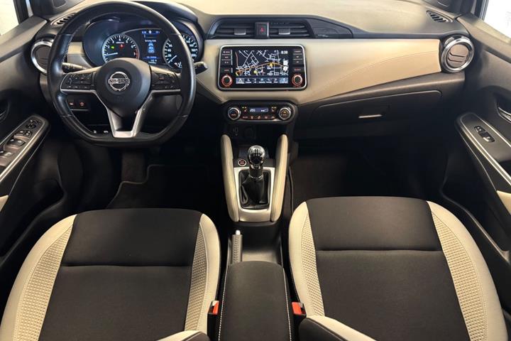 Hvid Nissan Micra fra 2020