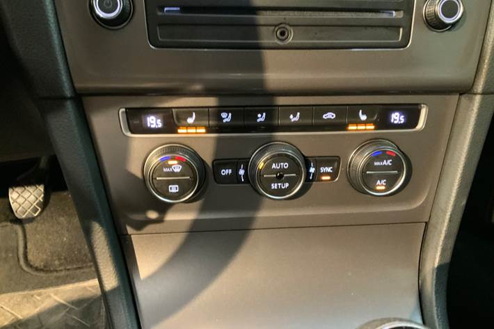 Sort VW Golf VII fra 2014