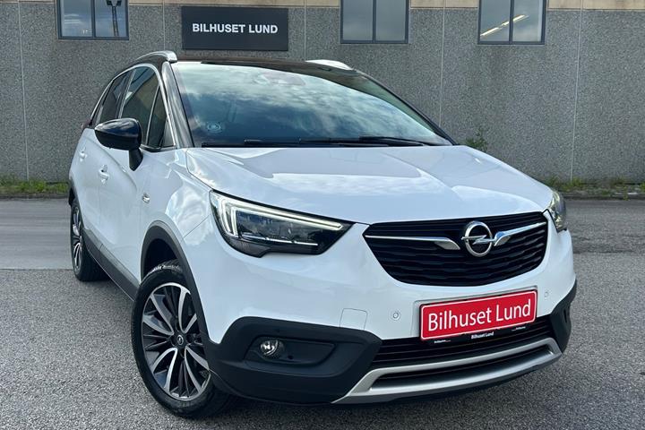 Hvid Opel Crossland X fra 2021 set udefra