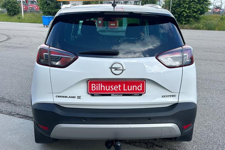 Hvid Opel Crossland X fra 2021