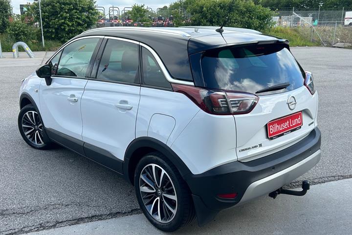 Hvid Opel Crossland X fra 2021