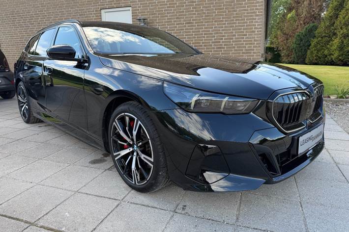 Sort BMW i5 fra 2026