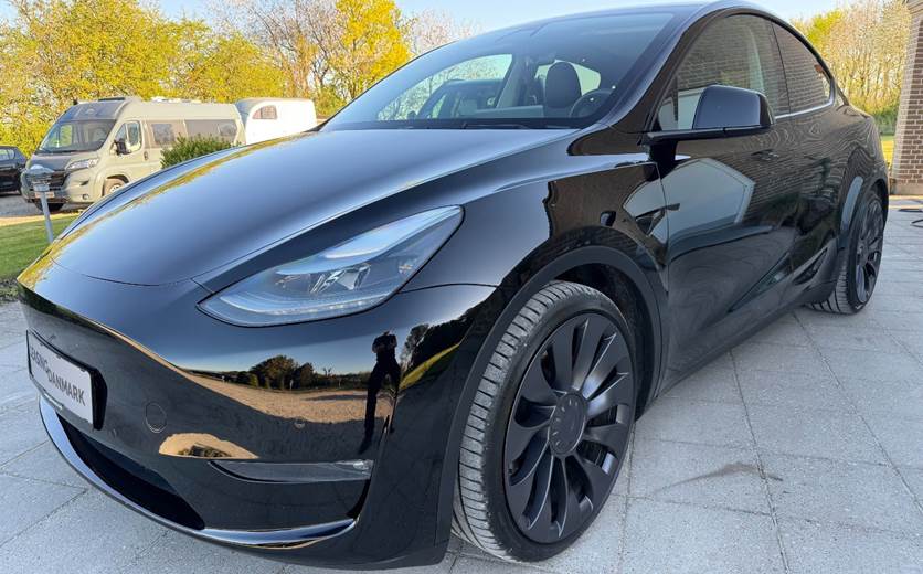 Tesla Model Y Performance AWD