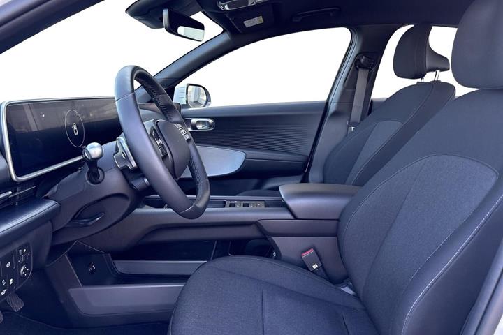 Hvid Hyundai Ioniq 6 fra 2024