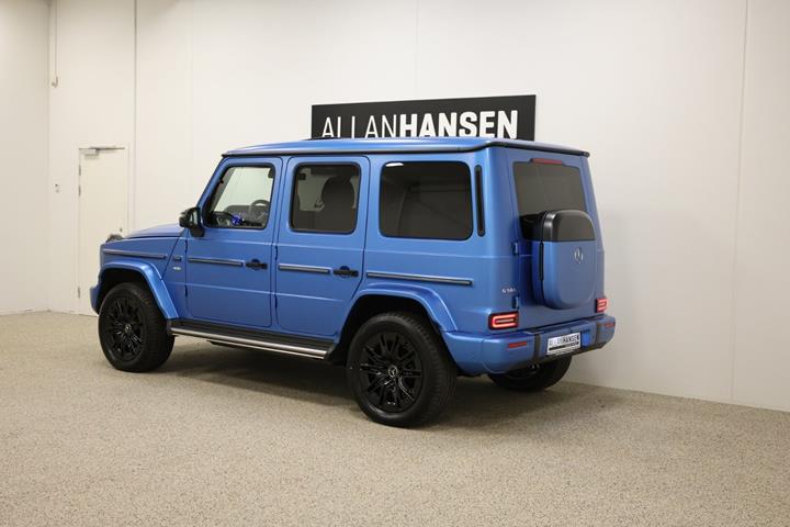 Blå Mercedes G580 fra 2025