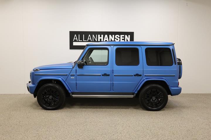 Blå Mercedes G580 fra 2025