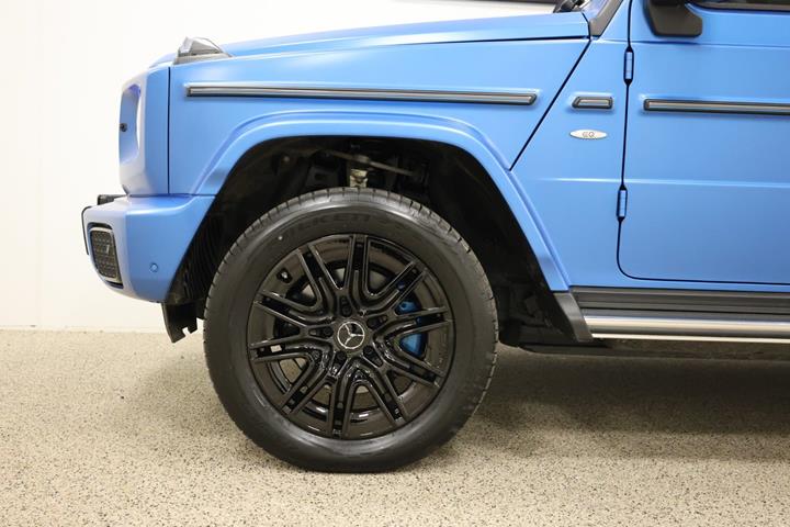 Blå Mercedes G580 fra 2025