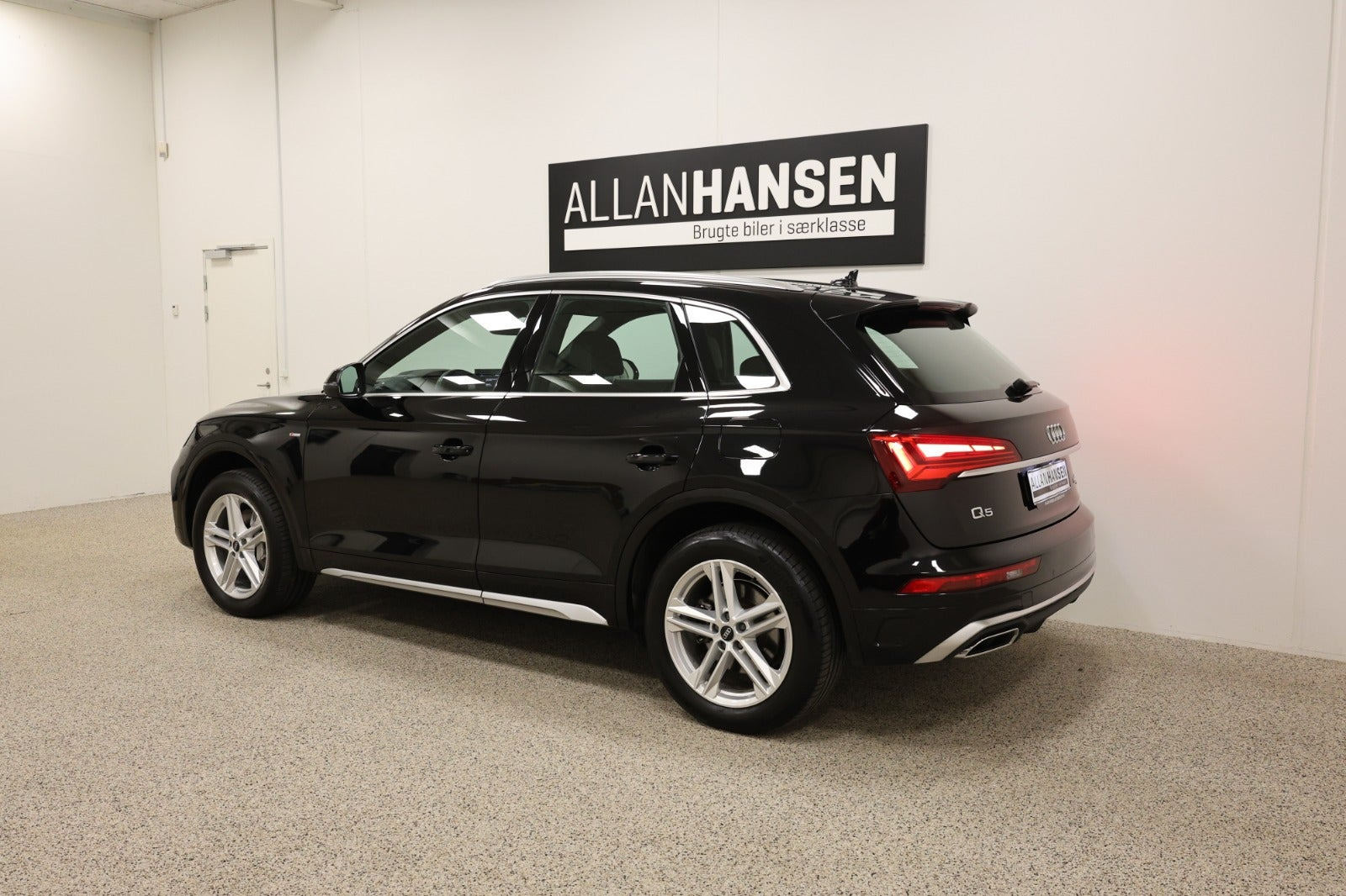Sort Audi Q5 fra 2022