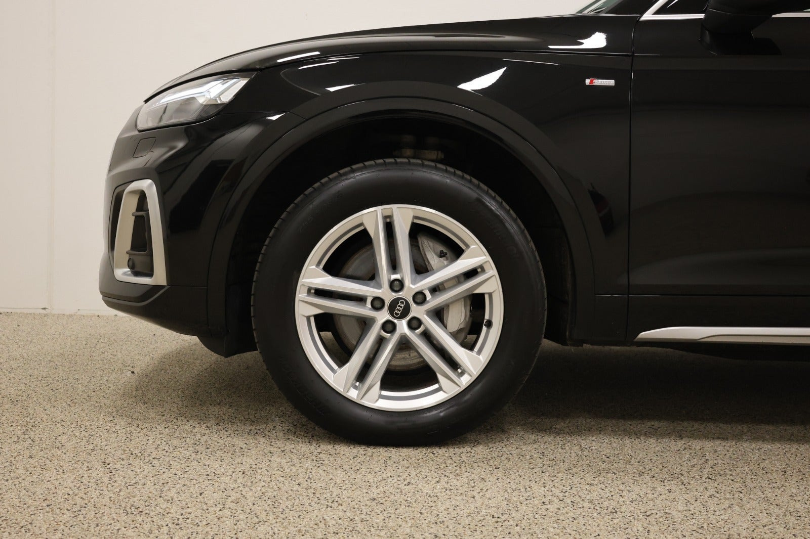 Sort Audi Q5 fra 2022