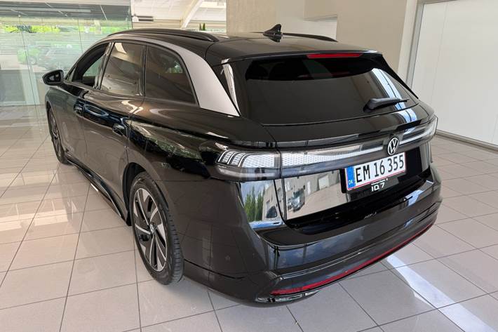 Sort VW ID.7 fra 2025