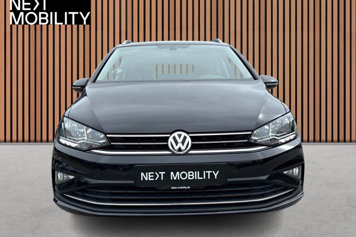 Sort VW Golf Sportsvan fra 2020