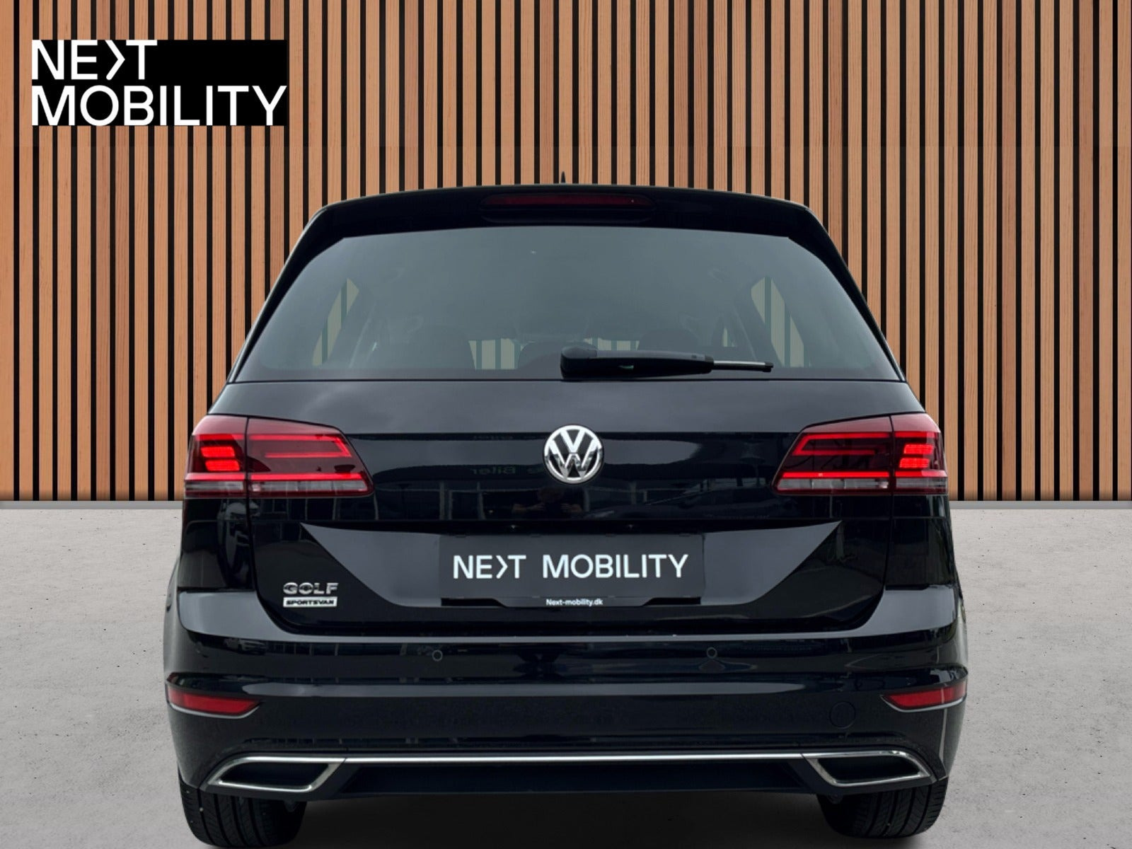 Sort VW Golf Sportsvan fra 2020