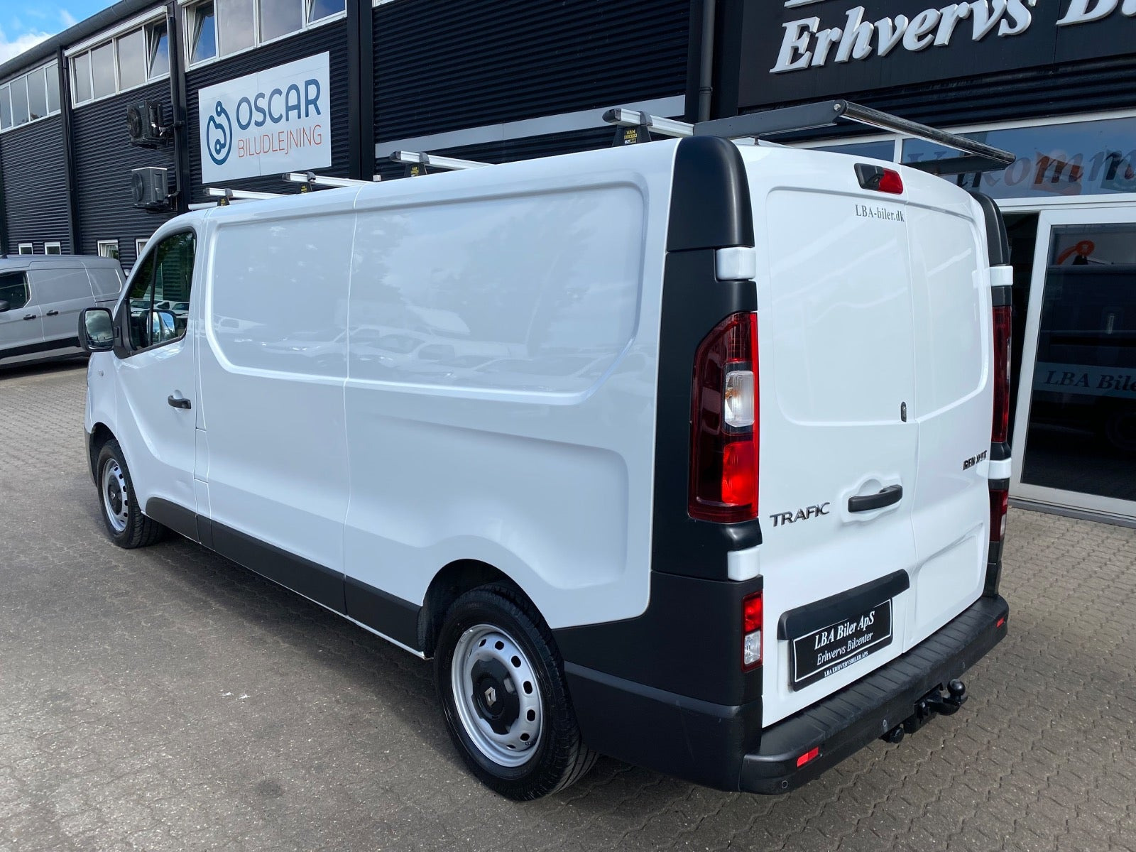 Hvid Renault Trafic T29 fra 2019