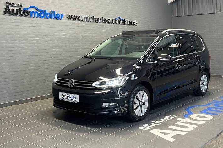 Sort VW Touran fra 2016