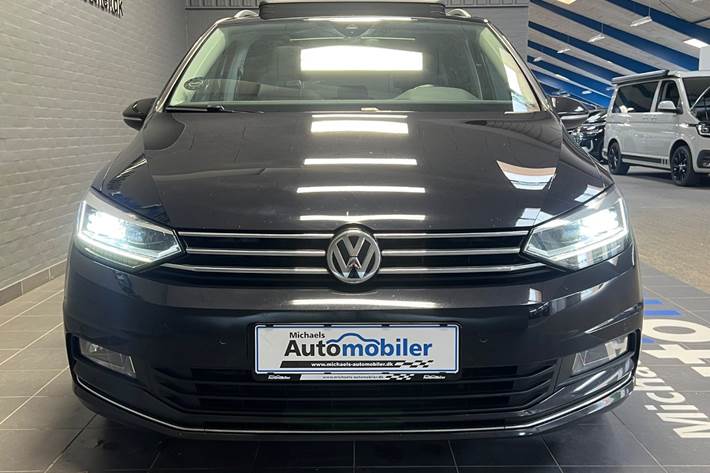 Sort VW Touran fra 2016