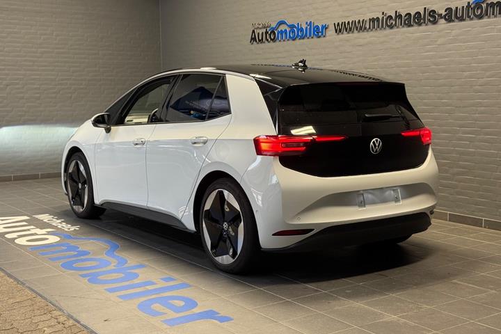 Hvid VW ID.3 fra 2024