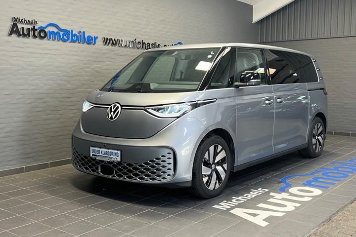 Sølv VW ID.Buzz fra 2025 set udefra