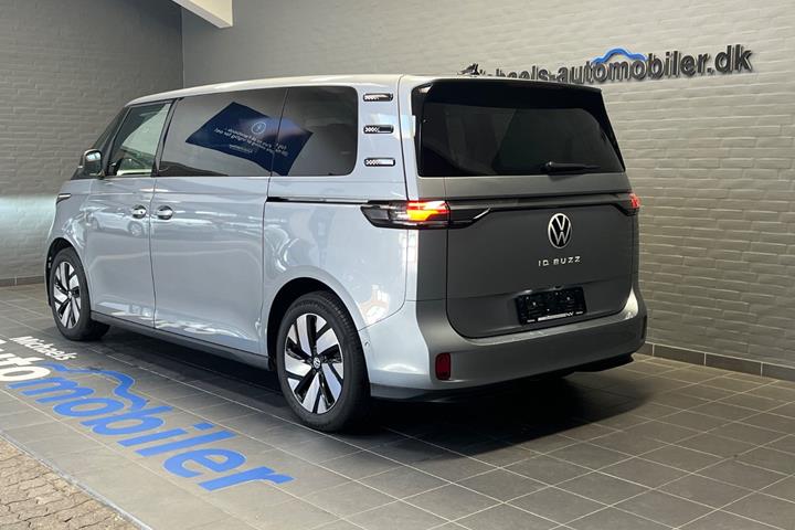 Sølv VW ID.Buzz fra 2025