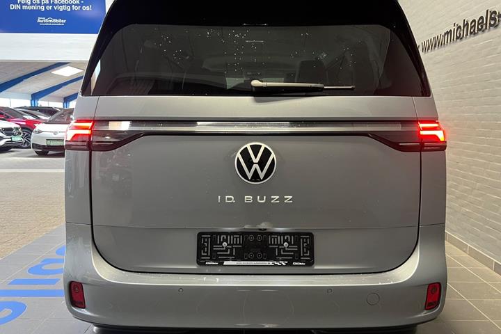 Sølv VW ID.Buzz fra 2025