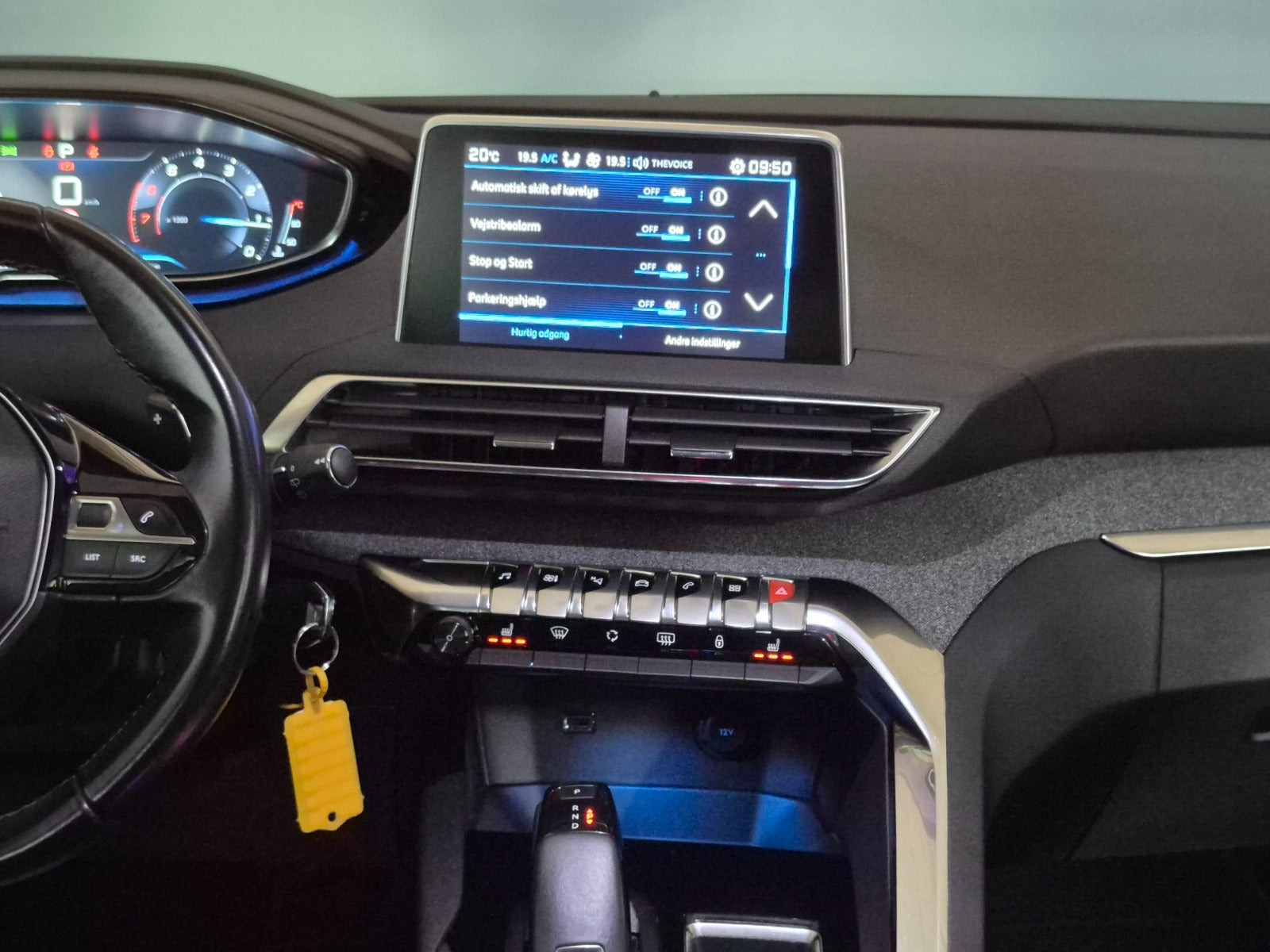 Hvid Peugeot 3008 fra 2018