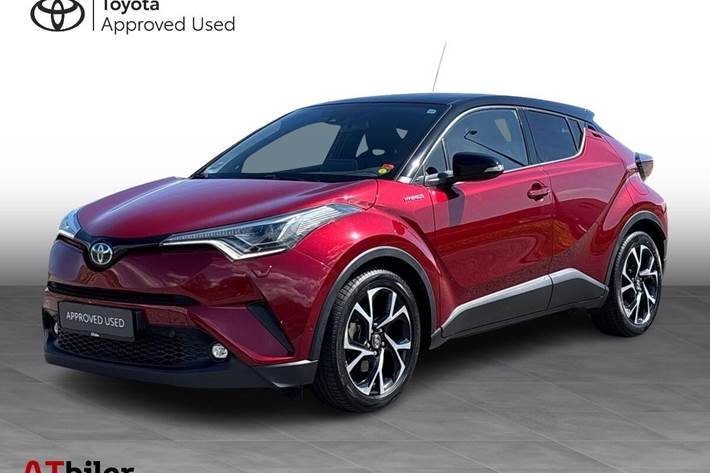 Rød Toyota C-HR fra 2019