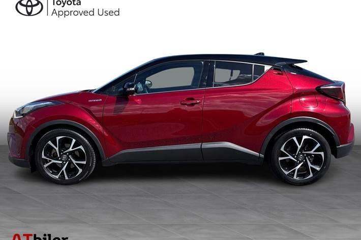 Rød Toyota C-HR fra 2019