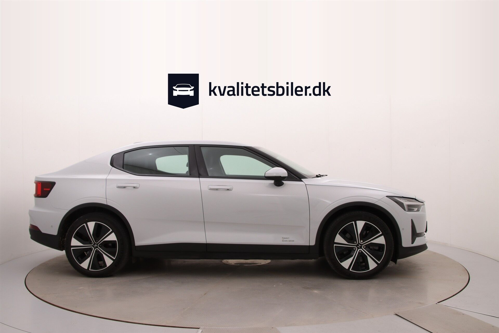 Sølv Polestar 2 fra 2023